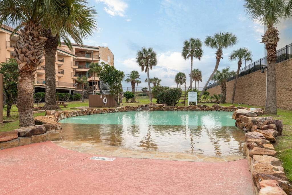 Baca Beach Escape I - 3 Pools - Pet Friendly Galveston Exterior photo