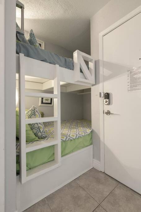 Baca Beach Escape I - 3 Pools - Pet Friendly Galveston Exterior photo